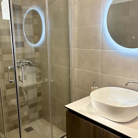 Origins Iii Modern Seaside In * Piso Livadi